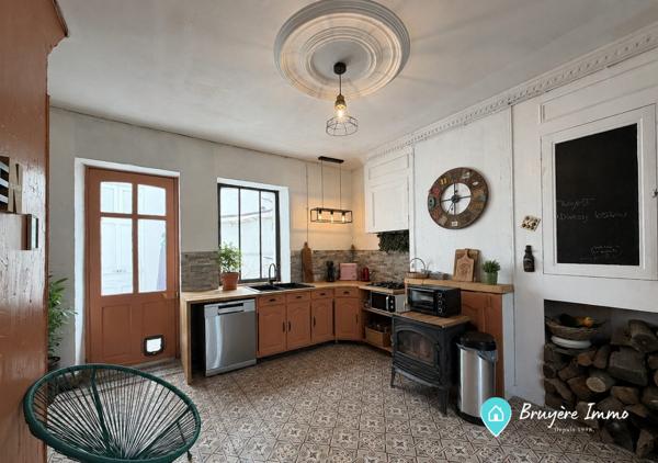 Maison individuelle à vendre, 7 pièces - La Capelle 02260