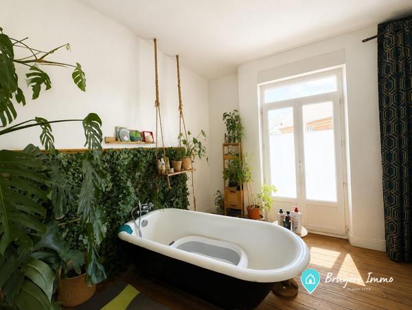 Maison individuelle à vendre, 7 pièces - La Capelle 02260