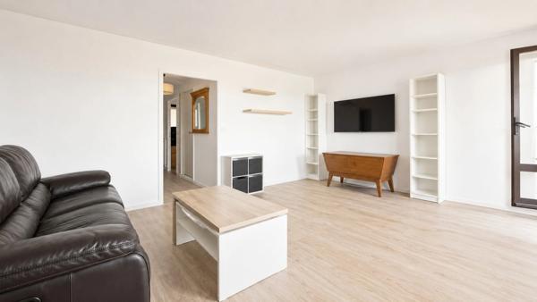 À LOUER MEUBLÉ À DAX CENTRE – APPARTEMENT T2 DE 46,09 M² AVEC TERRASSE ET PARKING