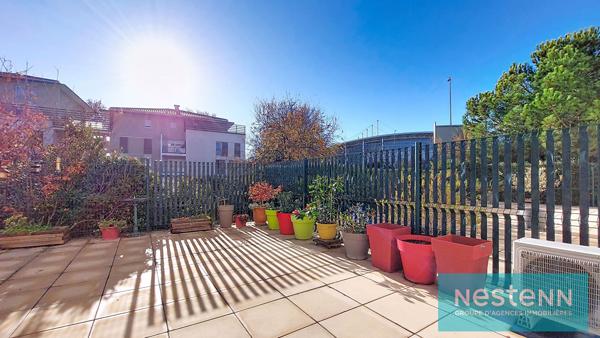 Appartement ISTRES, 2 pièces, rez de chaussée avec terrasse et garage.