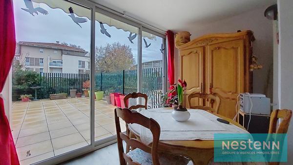 Appartement ISTRES, 2 pièces, rez de chaussée avec terrasse et garage.