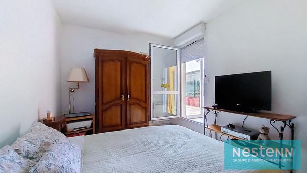 Appartement ISTRES, 2 pièces, rez de chaussée avec terrasse et garage.