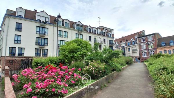 LUMINEUX T2 AVEC CAVE ET PARKING - COEUR DU VIEUX LILLE