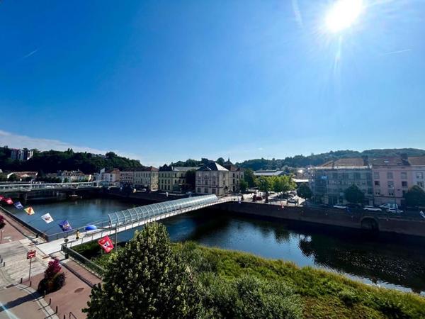 Location Appartement 97.26 m² - ÉPinal 88000