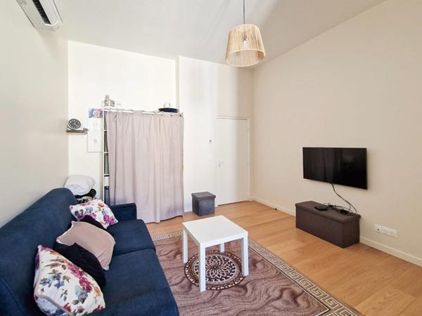 Gardanne - 2 logements - T2 et studio - 58m2 - plafond cathédrale - refaits à neuf - belles prestations