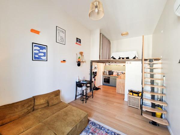 Gardanne - 2 logements - T2 et studio - 58m2 - plafond cathédrale - refaits à neuf - belles prestations