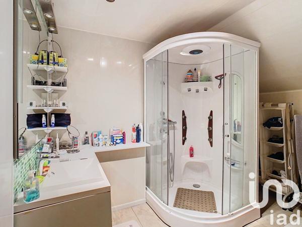 Maison traditionnelle 4 pièces de 120 m² à Champaubert (51270)