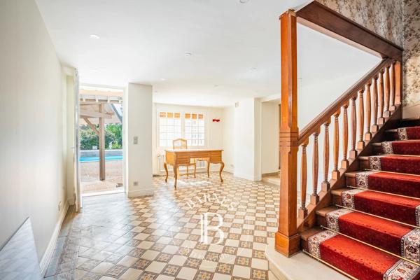 Vaux-sur-Seine, Propriété 7 Chambres -  360 m² à vendre