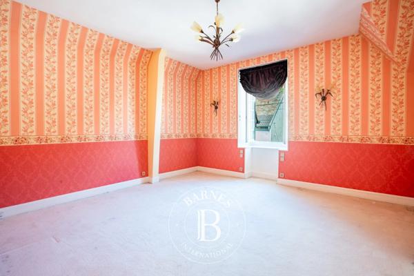 Vaux-sur-Seine, Propriété 7 Chambres -  360 m² à vendre
