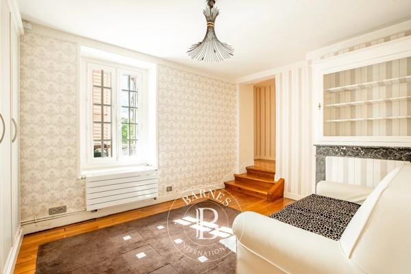 Vaux-sur-Seine, Propriété 7 Chambres -  360 m² à vendre