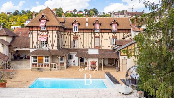 Vaux-sur-Seine, Propriété 7 Chambres -  360 m² à vendre