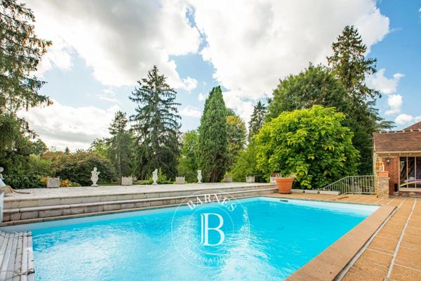 Vaux-sur-Seine, Propriété 7 Chambres -  360 m² à vendre