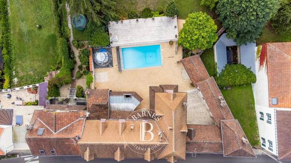 Vaux-sur-Seine, Propriété 7 Chambres -  360 m² à vendre