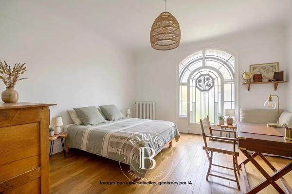 Sceaux, Maison 9 Chambres -  300 m² à vendre