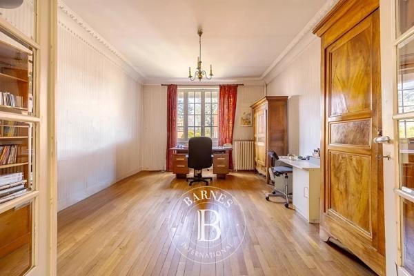 Sceaux, Maison 9 Chambres -  300 m² à vendre