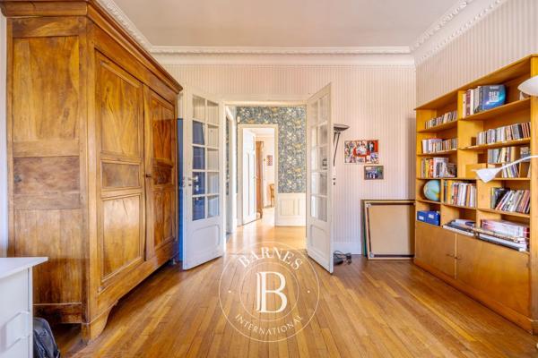 Sceaux, Maison 9 Chambres -  300 m² à vendre