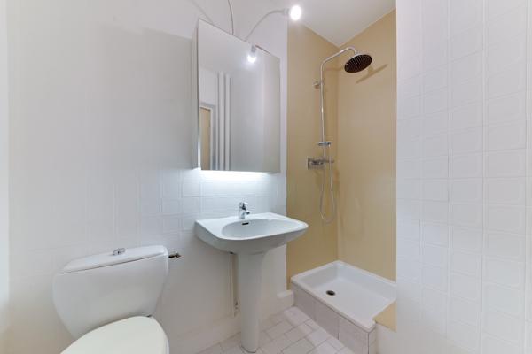 Ecully, dans résidence de standing appartement familial avec terrasse de 120 m2