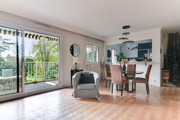 Ecully, dans résidence de standing appartement familial avec terrasse de 120 m2