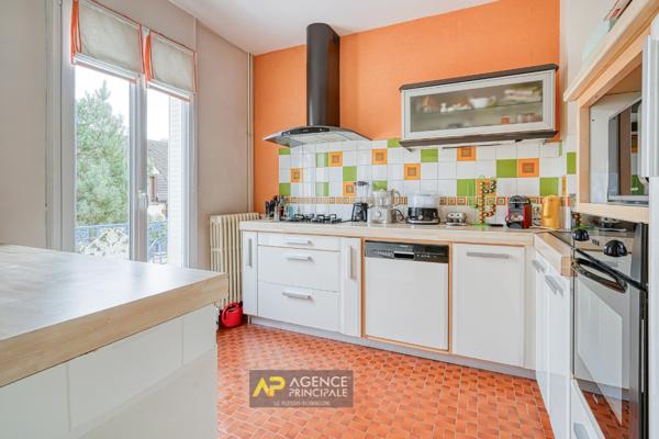 Maison Le Plessis Robinson 8 pièce(s) 138 m2 €739 000 ** - Référence 455