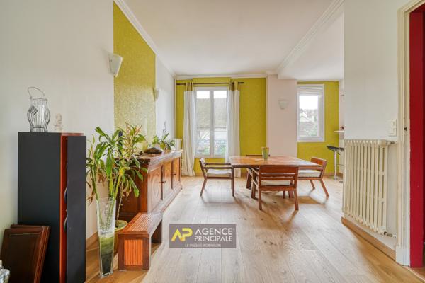 Maison Le Plessis Robinson 8 pièce(s) 138 m2 €739 000 ** - Référence 455