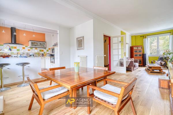 Maison Le Plessis Robinson 8 pièce(s) 138 m2 €739 000 ** - Référence 455