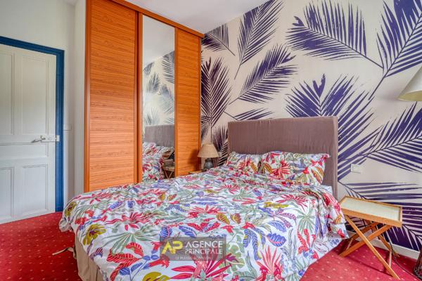 Maison Le Plessis Robinson 8 pièce(s) 138 m2 €739 000 ** - Référence 455