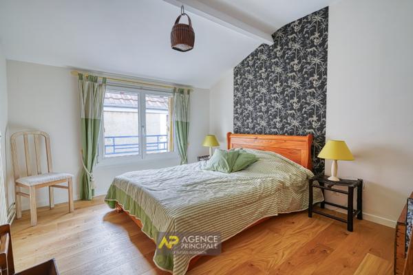 Maison Le Plessis Robinson 8 pièce(s) 138 m2 €739 000 ** - Référence 455