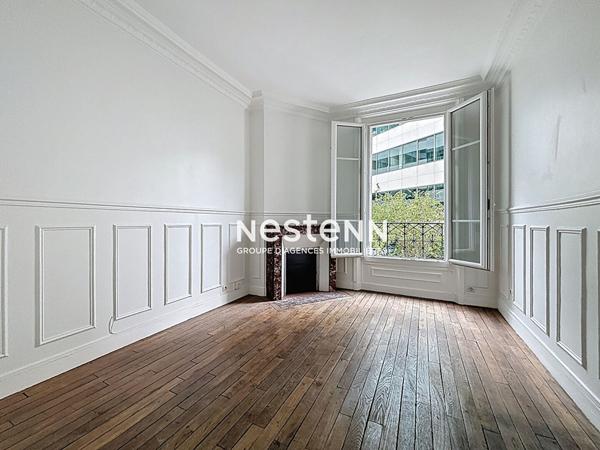 ISSY LES MOULINEAUX - QUARTIER VAL DE SEINE - Appartement 2 pièces de 32,46 m² charme de l'ancien