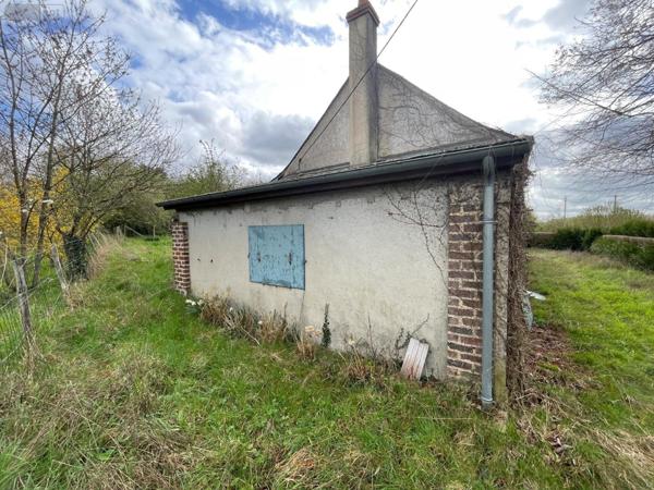 Maison à vendre à Lhomme dans la Sarthe (72340), ref : 13816/1197   
PROCHE ROUTE DEPARTEMENTALE
