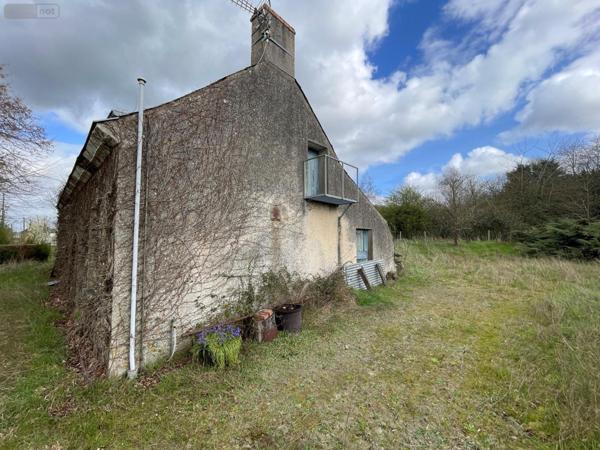 Maison à vendre à Lhomme dans la Sarthe (72340), ref : 13816/1197   
PROCHE ROUTE DEPARTEMENTALE