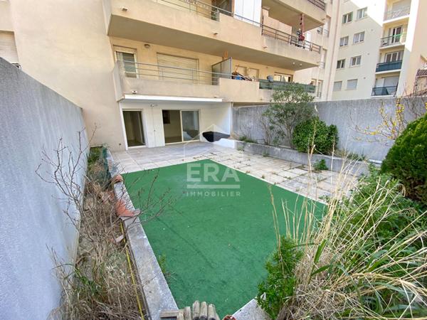 A louer Marseille EN EXCLUSIVITÉ  GRAND T2 QUARTIER TIMONE  GRANDE TERRASSE  AVEC  Possibilité GARAGE CALME   IDÉAL  ÉTUDIANT