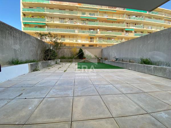 A louer Marseille EN EXCLUSIVITÉ  GRAND T2 QUARTIER TIMONE  GRANDE TERRASSE  AVEC  Possibilité GARAGE CALME   IDÉAL  ÉTUDIANT