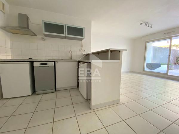 A louer Marseille EN EXCLUSIVITÉ  GRAND T2 QUARTIER TIMONE  GRANDE TERRASSE  AVEC  Possibilité GARAGE CALME   IDÉAL  ÉTUDIANT