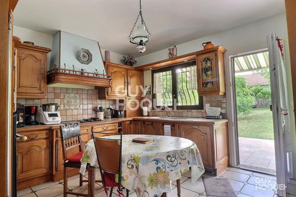 A VENDRE Villa Brétigny Sur Orge 11 pièces 247 m2 sur 1000 m² de terrain