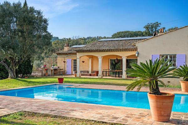 Exclusivité - Villa au calme avec vue dégagée sur la campagne