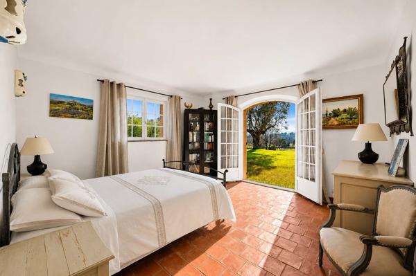 Exclusivité - Villa au calme avec vue dégagée sur la campagne
