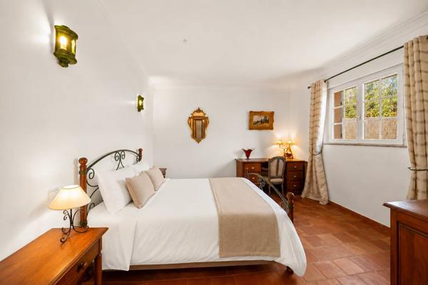 Exclusivité - Villa au calme avec vue dégagée sur la campagne
