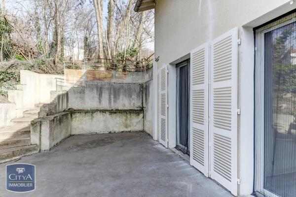 Immeuble à vendre 236m²