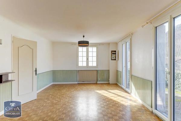 Immeuble à vendre 236m²
