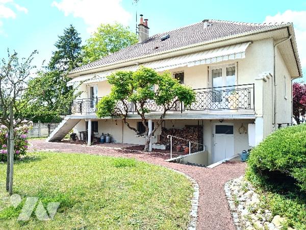 PAVILLON ARTISANAL GRANDE SUPERFICIE PROCHE TOUTES COMMODITES