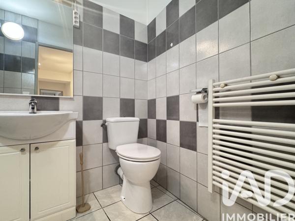 Location appartement 3 pièces 57 m² Saint-Maximin-la-Sainte-Baume