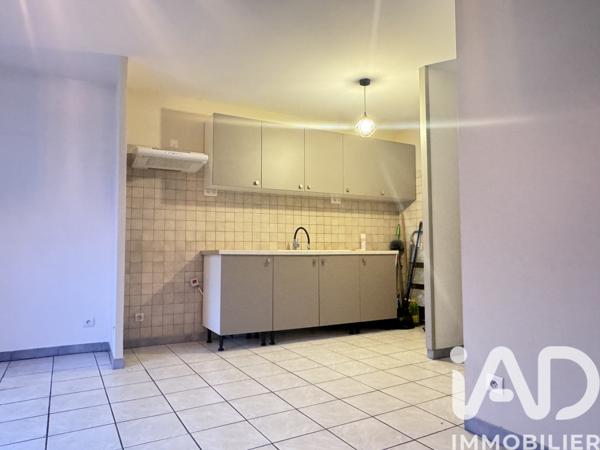 Location appartement 3 pièces 57 m² Saint-Maximin-la-Sainte-Baume
