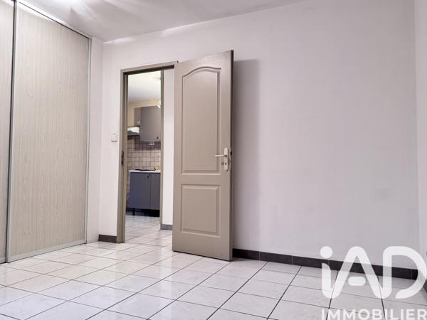 Location appartement 3 pièces 57 m² Saint-Maximin-la-Sainte-Baume