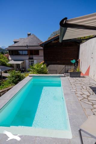 Maison à vendre |  Tuzaguet |  9 pièces | 335 m²