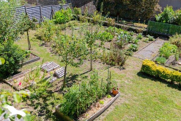 Maison à vendre |  Tuzaguet |  9 pièces | 335 m²