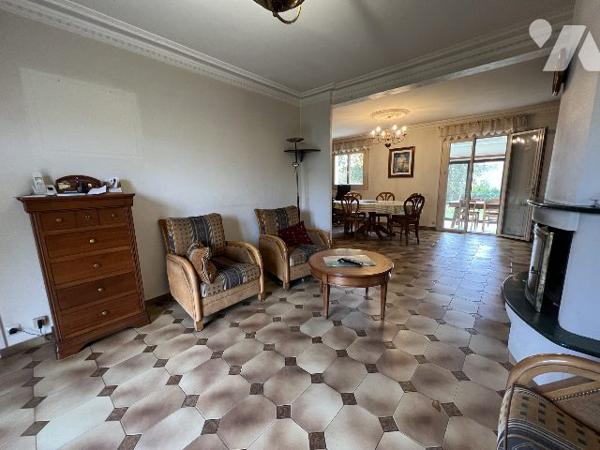 MAISON D'HABITATION A VENDRE