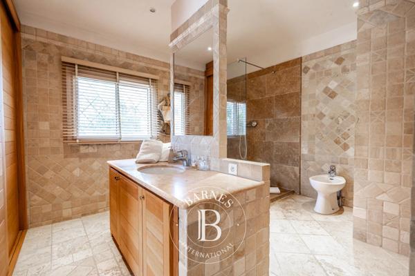 Les Issambres, Maison 10 Chambres -  515 m² à vendre