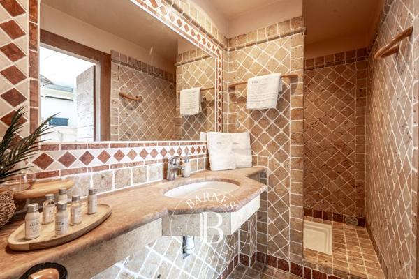 Les Issambres, Maison 10 Chambres -  515 m² à vendre
