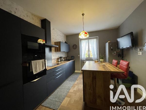 Maison à vendre 5 pièces 130 m² Châteauneuf-la-Forêt