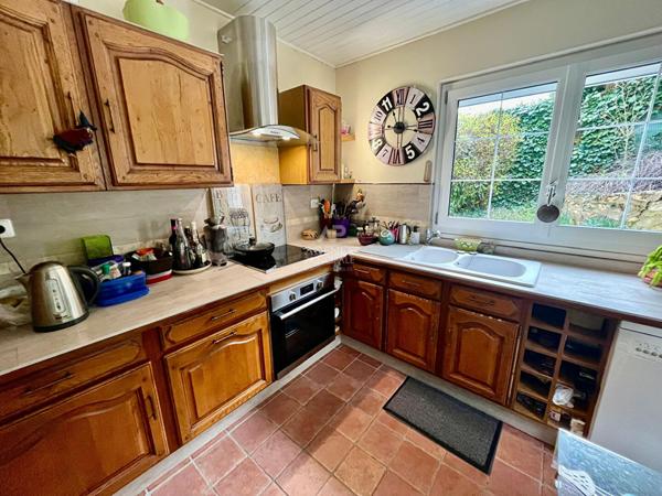 Maison Vaureal 6 pièce(s) 109.92 m2 €359 900 ** - Référence 2269
